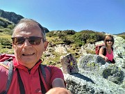 51 All'incrocio dei sentieri al Lago Grande bel dipinto su pietra